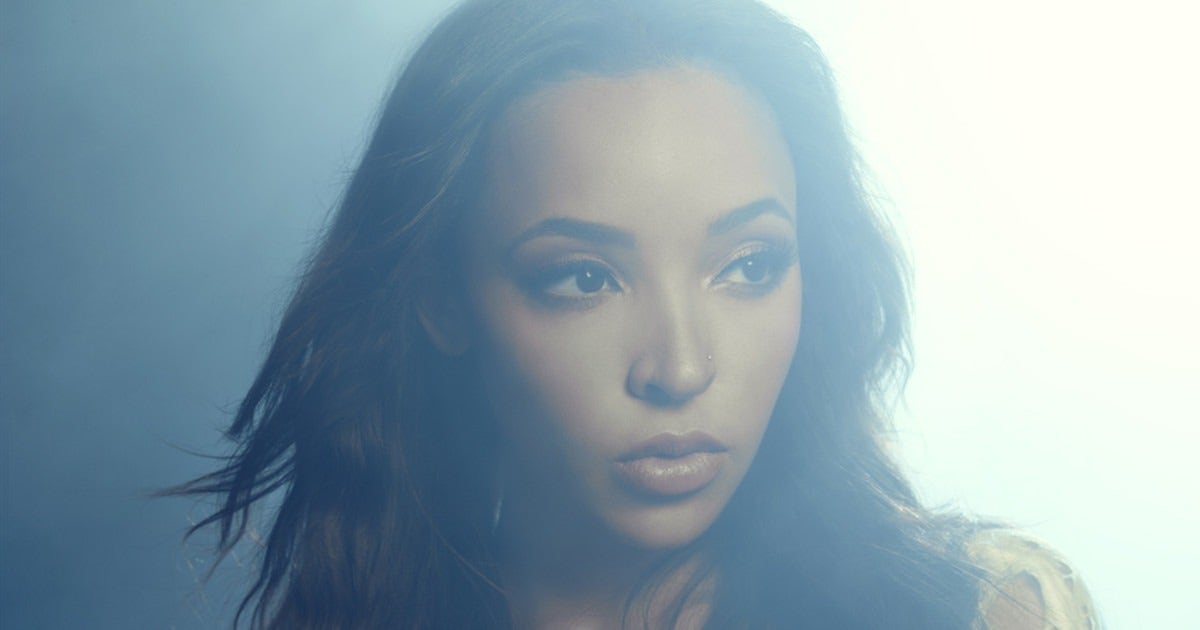 Tinashe, Chris Brown Break Out 