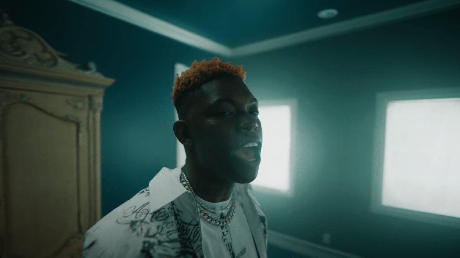 Yung Bleu Is Stuck In A Maze In “Way More Close” Video Featuring Big Sean