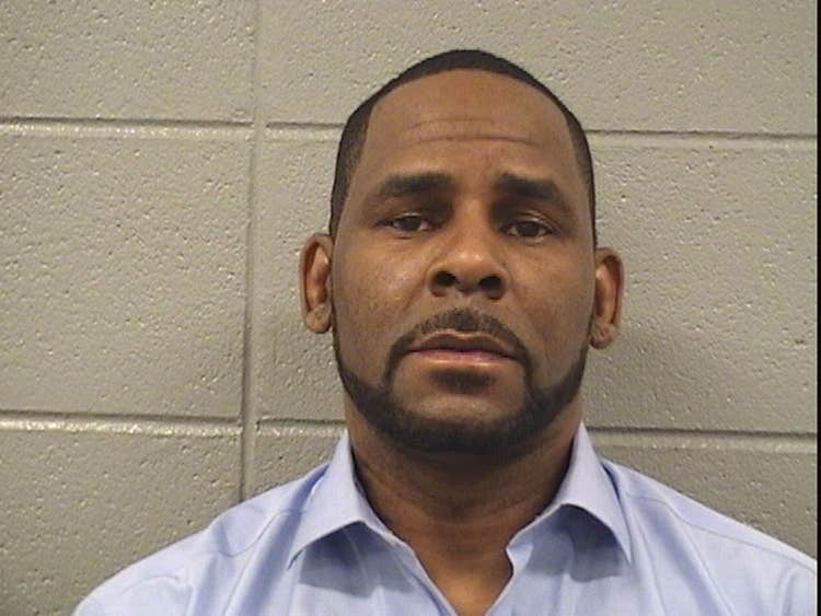 R. Kelly victim claims he controlled girlfriends during Gayle King interview