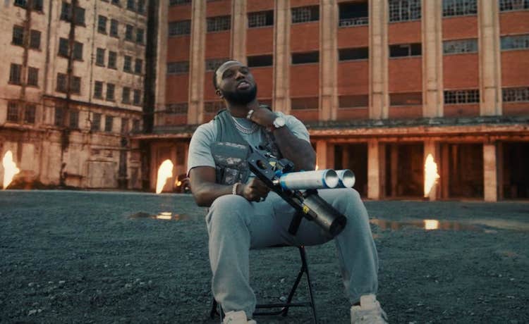 Headie One drops off new visual for “2 Chains”