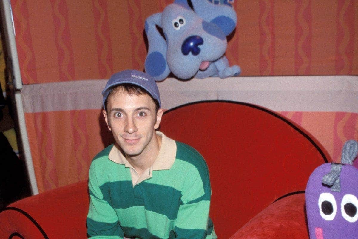 A Therapist Explains Why Steve From “blue’s Clues’” Video Had Us Millennials Crying In The Club