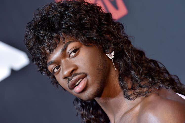Interviewer’s reaction to Lil Nas X’s red carpet look at 2021 MTV VMAs goes viral