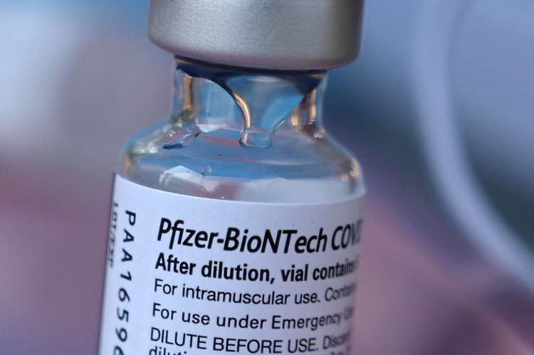 FDA panel votes to recommend Pfizer’s booster shot for those 65 and older