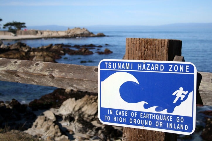Tsunami hazard sign