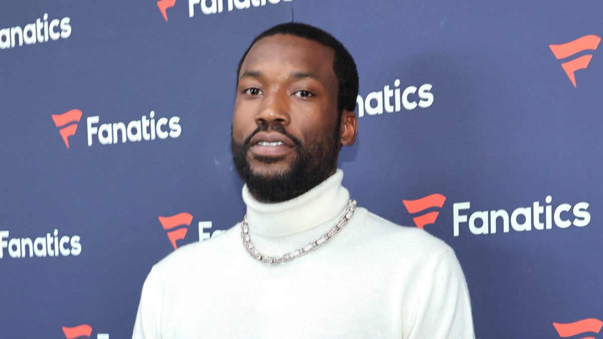 Meek Mill announces partnership with WME