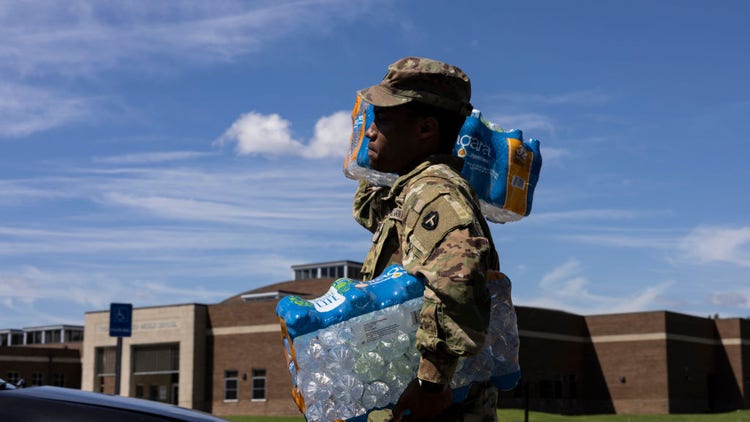 Jackson, Mississippi receives water during state of emergency