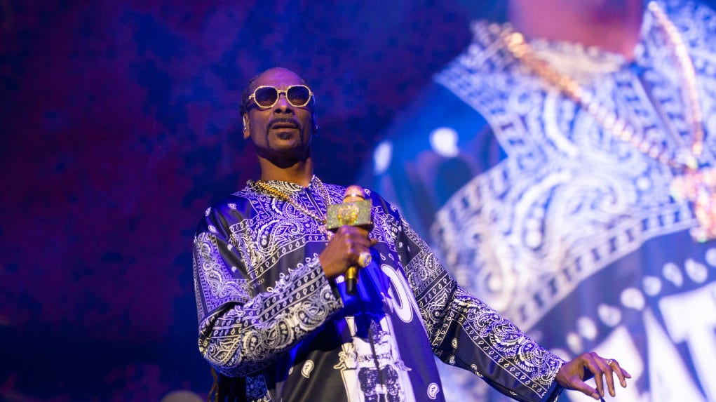 White anchor goes viral over Snoop Dogg's 