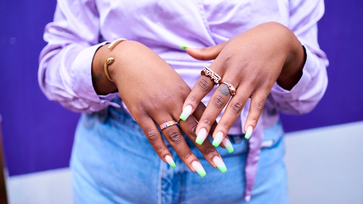 Close up of Black woman's nails