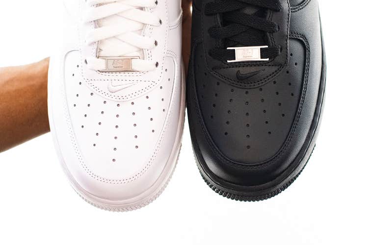 Supreme x Nike Air Force 1 Low