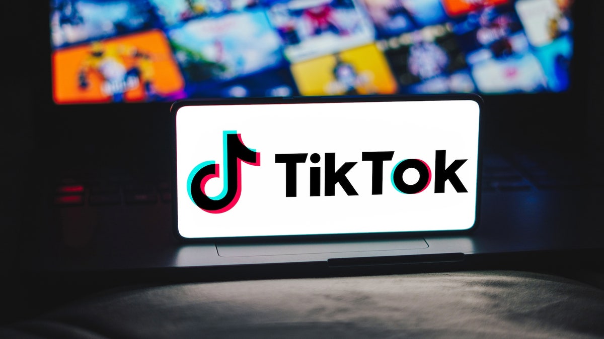 TikTok announces new licensing agreement with Universal Music Group