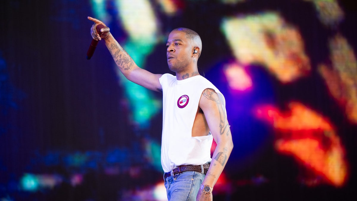 Kid Cudi cancels “INSANO WORLD TOUR” after breaking his foot